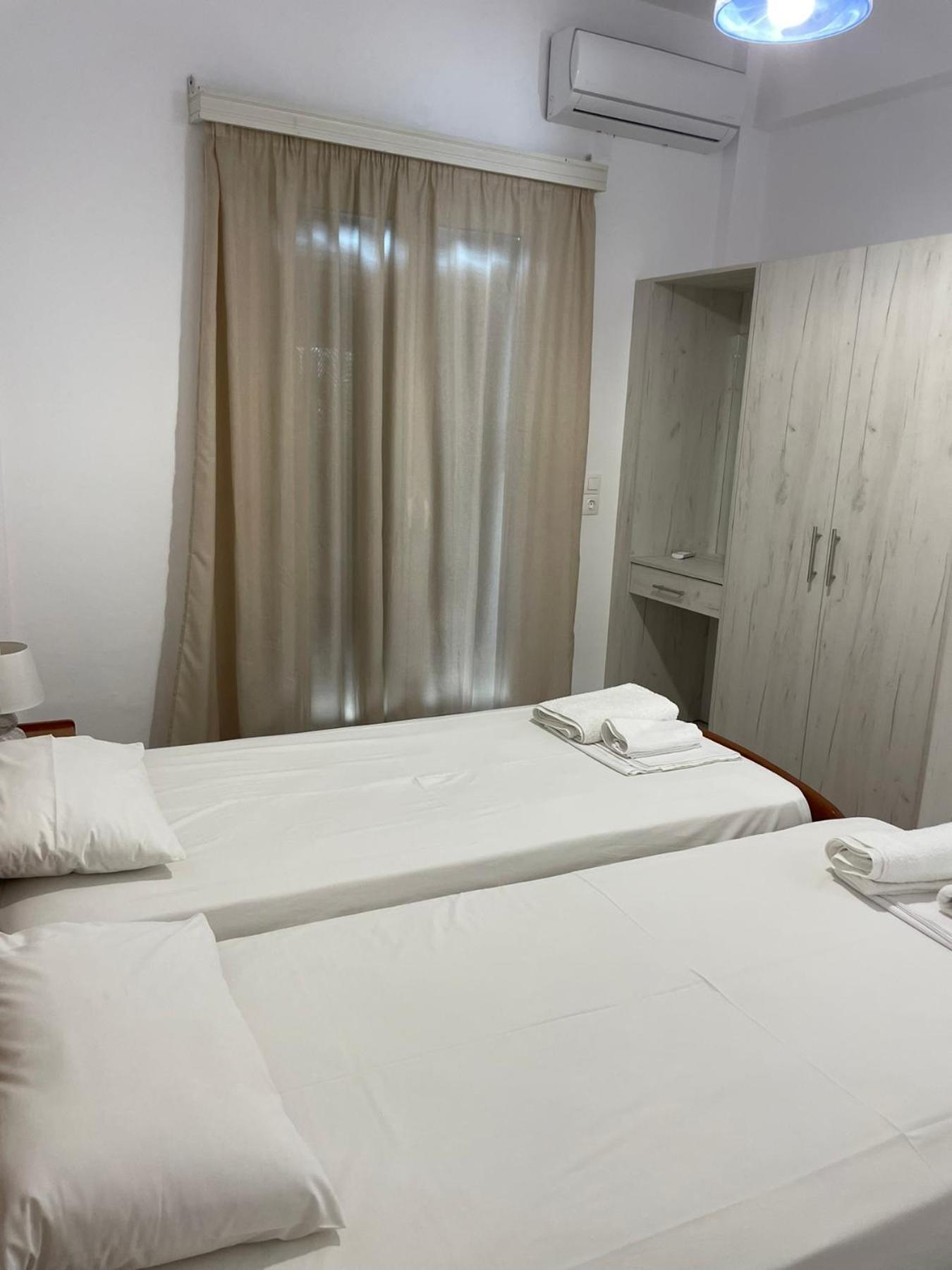 آغيوس غيوريوس باغون Nafsika Apartments المظهر الخارجي الصورة