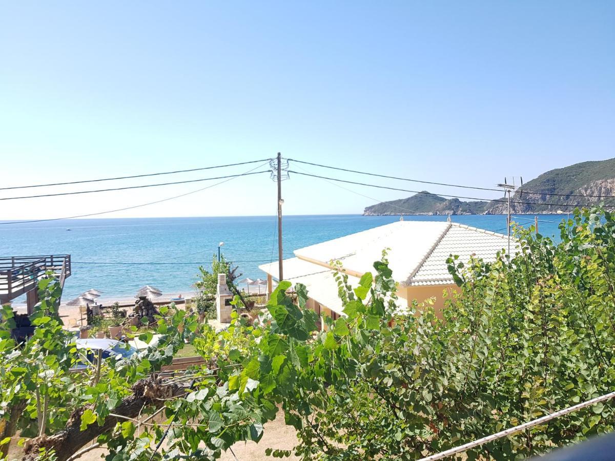 آغيوس غيوريوس باغون Nafsika Apartments المظهر الخارجي الصورة